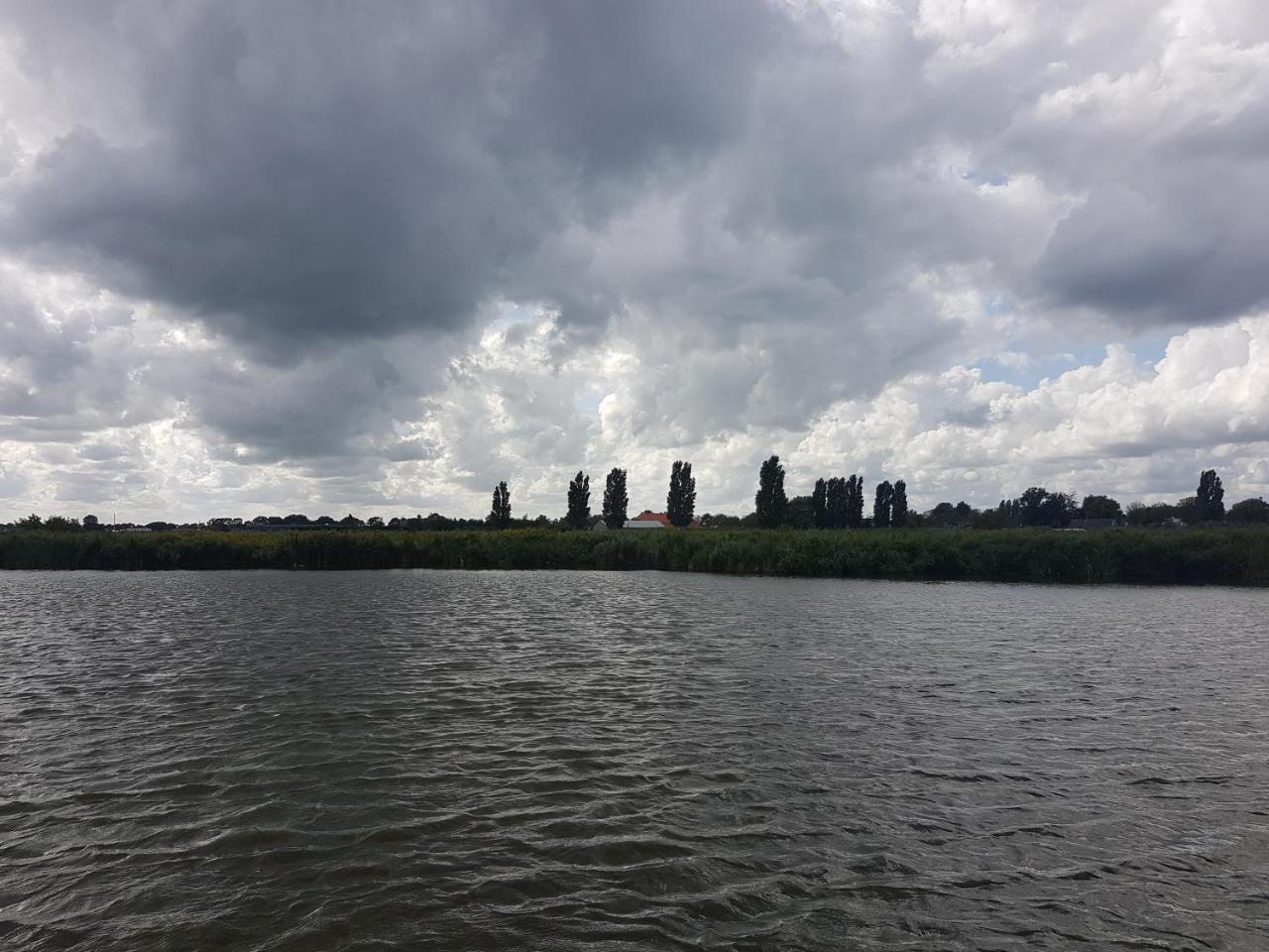 61 Aan Het Water Hotel Medemblik